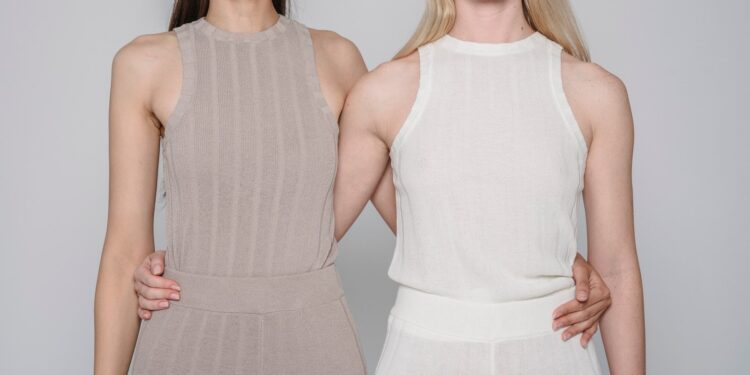 What New Fashion Styles Will Be In Stores In 2022?