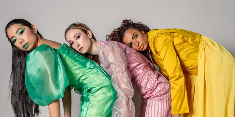 What New Fashion Styles Will Be In Stores In 2022?