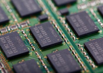 What is the Hertzbleed computer chip hack and should you be worried?