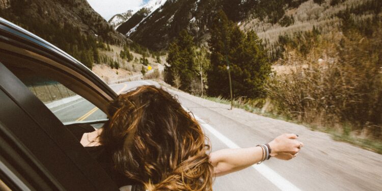 5 Essential Items For Your Road Trip
