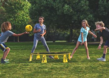 The Best Outdoor Games You Can Play This Summer