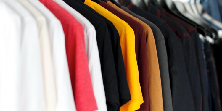 Elevate Your Wardrobe: Find Quality Men’s Clothing at Official-oqvestir