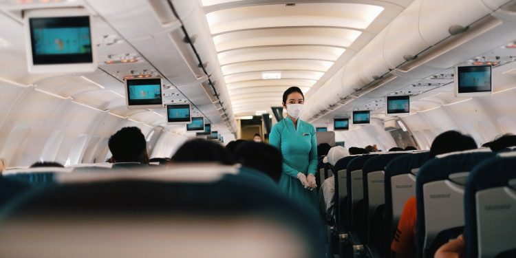 5 Reasons Why Hotwire Should Be Your Go-To Platform for Booking Flights on the Go