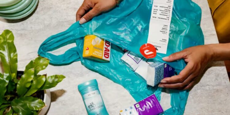 Exploring the Benefits: Why DoorDash is Changing the Way We Eat and Shop