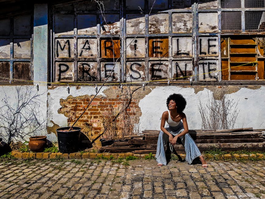 brazilian woman wearing linen clothes in city