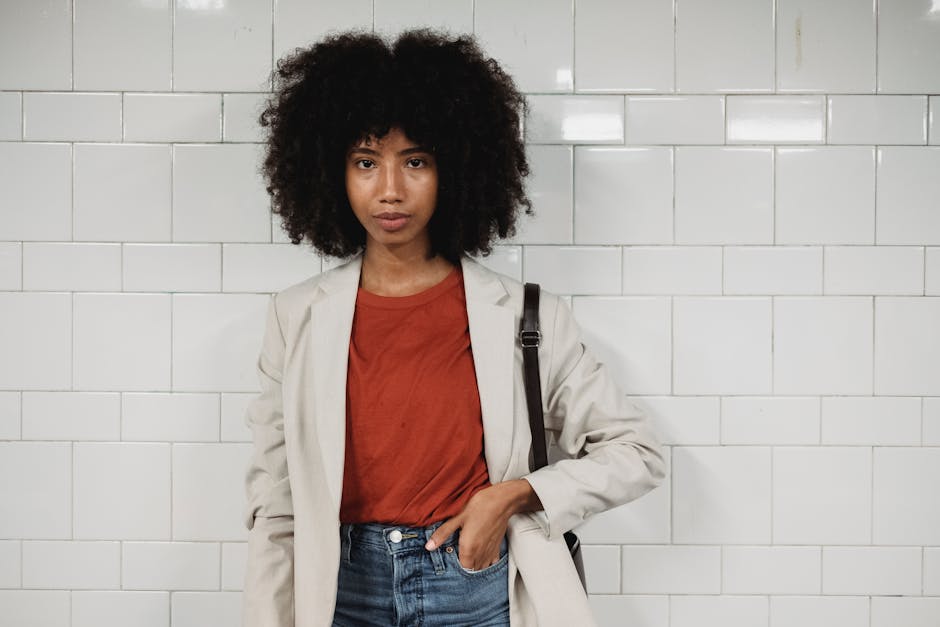 brazilian woman wearing versatile office outfit