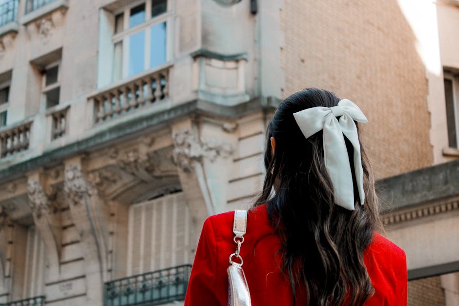chic parisian street fashion accessories