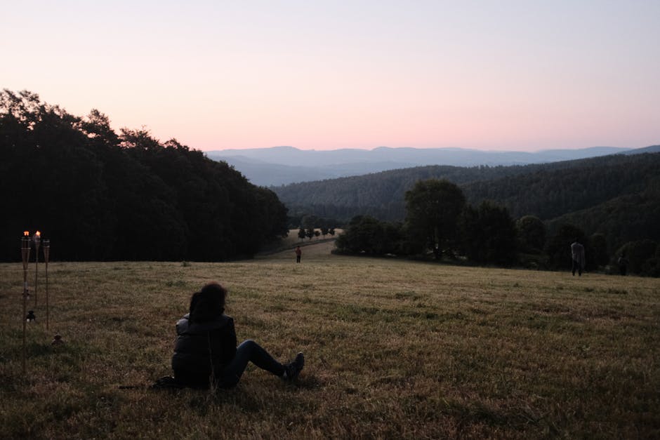 couple picnicking German countryside