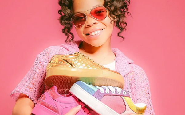 Shop Exclusive Nike, Jordan, Adidas, and Streetwear Collections at DTLR for Everyday Style