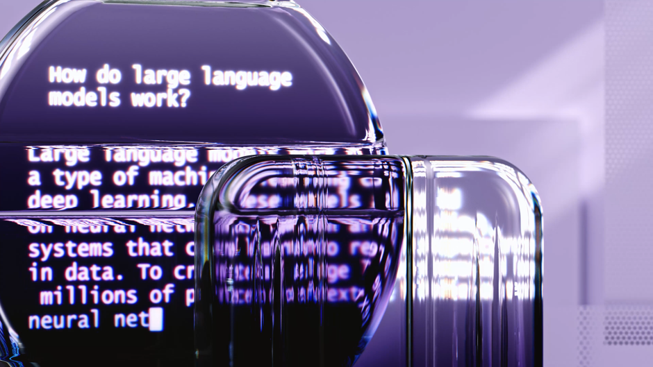 Una persona che modifica e perfeziona un testo visualizzato su uno schermo, con simboli di revisione e miglioramento.